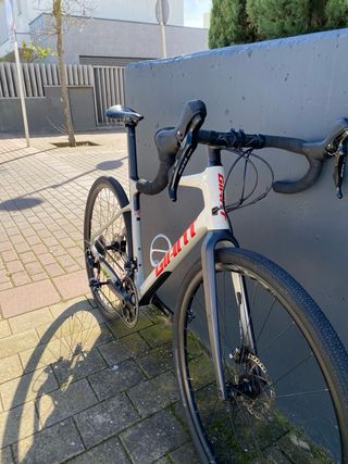 Bicicleta Gravel Giant Talla M/L
