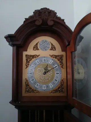 Reloj de pie vintage Tempus Fugit