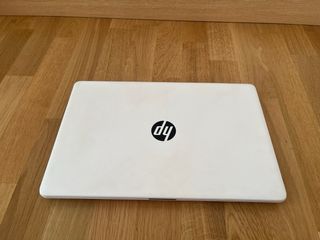 HP Laptop 15 – 8GB RAM + SSD – muy buen estado