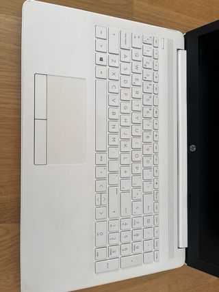 HP Laptop 15 – 8GB RAM + SSD – muy buen estado