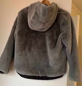 Chaqueta pelo Zara gris