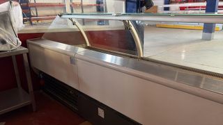 Vitrina refrigerada 5 metros lineal Louvre