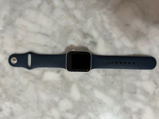 Apple Watch SE (Gen 2) 40mm Plata