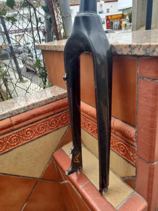 Horquilla carbono rígida 26