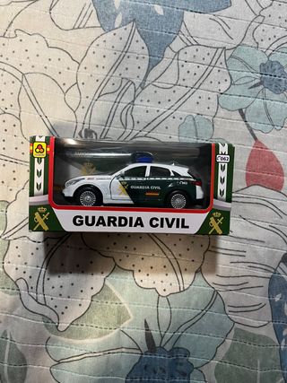 Coche Guardia Civil escala 1:43