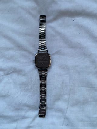 Reloj Casio Cuadrado Azul y Plateado