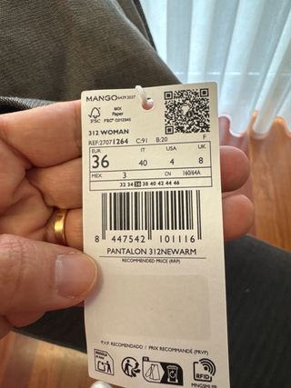 Calças clássicas de sarja com pregas