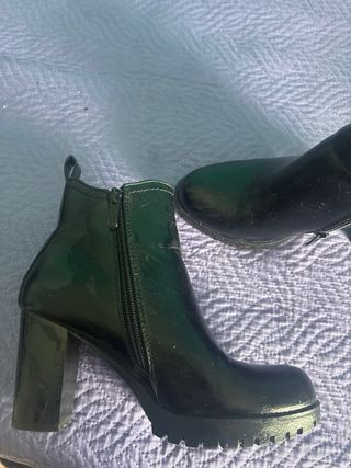 Botines de tacón negros