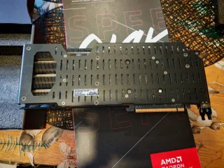 Tarjeta Gráfica XFX RX 7800 XT 16GB