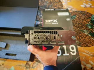Tarjeta Gráfica XFX RX 7800 XT 16GB