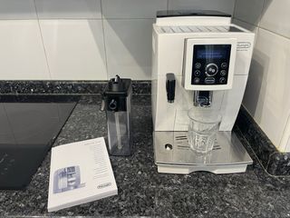 Cafetera Superautomática de DeLonghi ECAM23.460.W