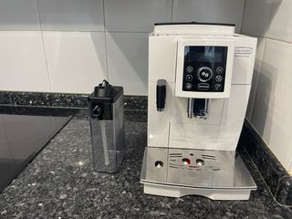 Cafetera Superautomática de DeLonghi ECAM23.460.W
