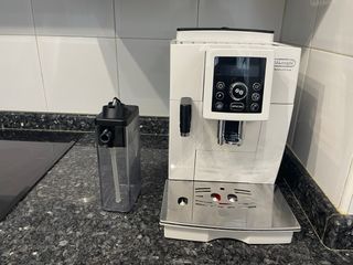 Cafetera Superautomática de DeLonghi ECAM23.460.W