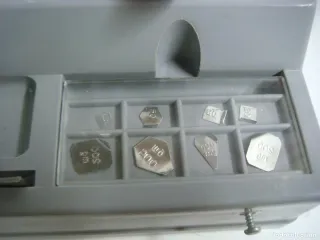 Báscula antigua de precisión