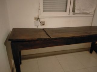 Mesa antigua de madera