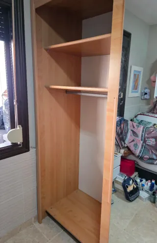 Armario puertas correderas madera