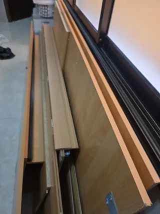 Armario puertas correderas madera