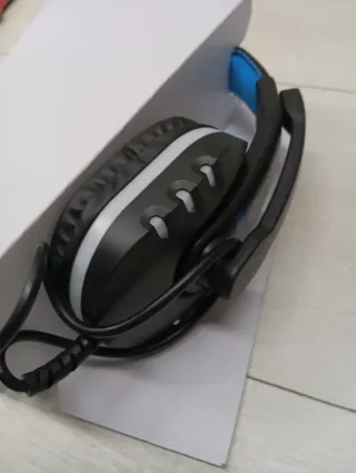 Auriculares gaming W IWOTTO