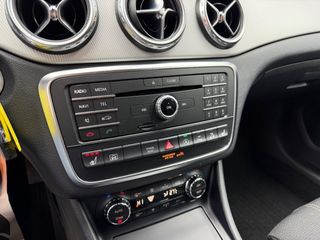 MERCEDES GLA 220 d 4MATIC Urban