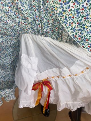 Falda flamenca volantes floral