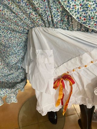 Falda flamenca volantes floral