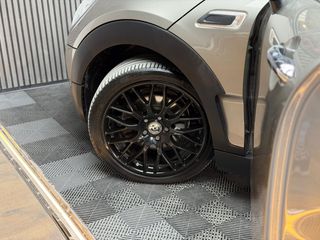 MINI CLUBMAN COOPER D