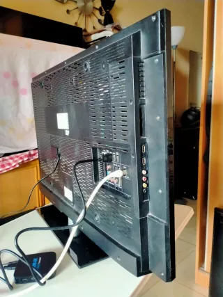 Se Vende TV Grundig de 39 Pulgadas con SMART TV