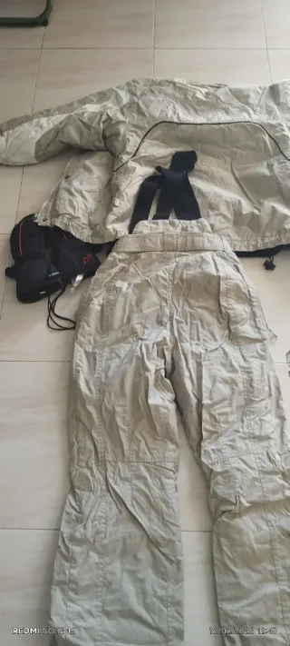 Conjunto Etirel esquí y guantes 10 años