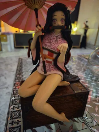 Figura Nezuko Kamado con Paraguas