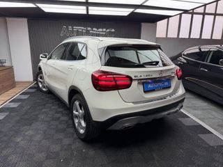 MERCEDES GLA 220 d 4MATIC
