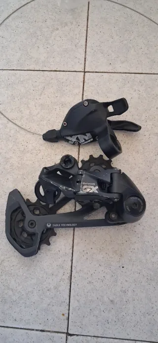 Cambio SRAM GX y Pulsador 11V