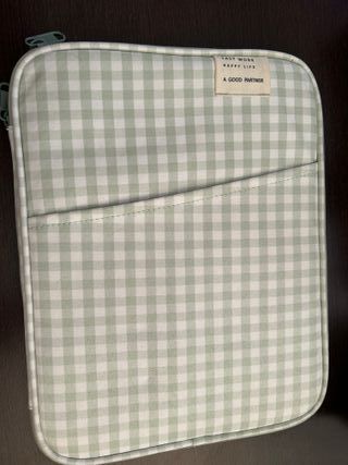 Custodia protettiva a quadri per iPad