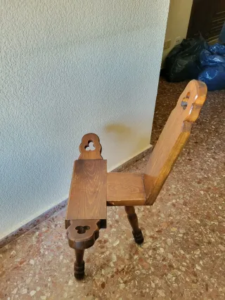 Silla Castellana 3 Patas Madera