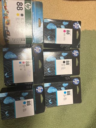 Cartuchos de tinta HP 88 (varios colores)