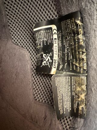 Casco de esquí verde