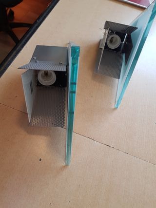 Aplique de pared para bombilla E27 . Sin usar.