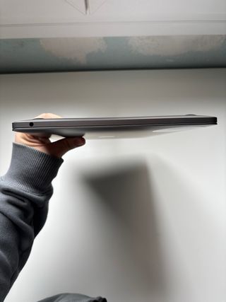 MacBook Pro 2020 Intel i5 16GB Ram 256 GB