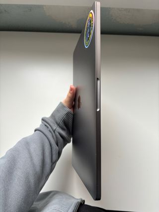 MacBook Pro 2020 Intel i5 16GB Ram 256 GB