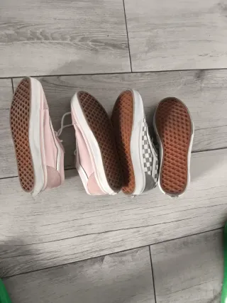 2 pares Vans Talla 35 (Rosa y Gris)