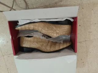 Zapatos ELLE QUEEN piel cocodrilo beige