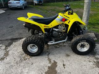 Suzuki LTZ400