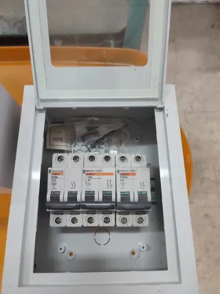 Quadretto contenitore 6 moduli