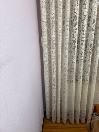 Cortinas blancas diseño clásico