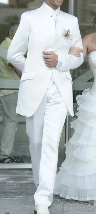 Traje de Novio Blanco Japones