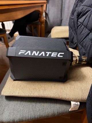 Fanatec Podium DD1 + Volante F1 Esports + WRC