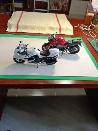 Motos de colección Kawasaki y BMW.