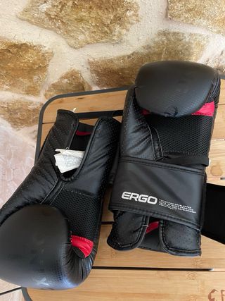 Guantes de Boxeo Outshock 10oz Negros