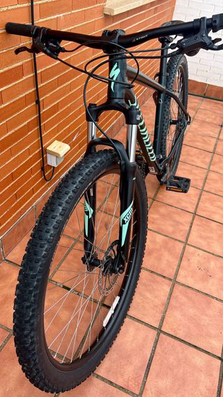Bicicleta Specialized Rockhopper 29 Talla L