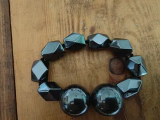 Bracciale in Ematite Sfere e Faccettati