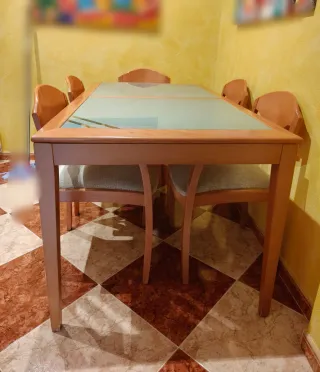 Mesa comedor extensibley 6 sillas madera